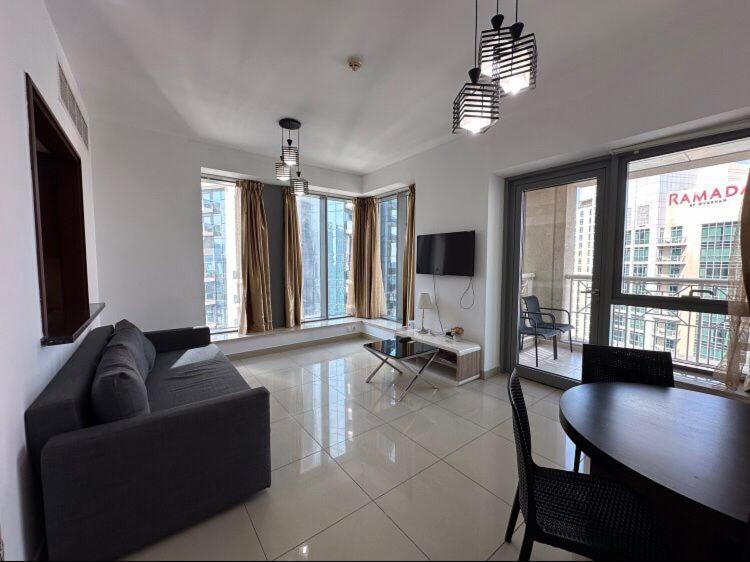 Downtown Apartments With Fountain And Burj Khalifa View Dubái Exterior foto
